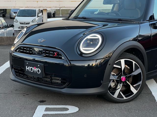 MINI クーパーS クラシック・トリム オプション18インチAW 1オーナー 禁煙 ドライビングアシスタント パーキングアシストアダプティブLEDヘッドライト 純正ナビ アップルカープレイ バックカメラ(34枚目)