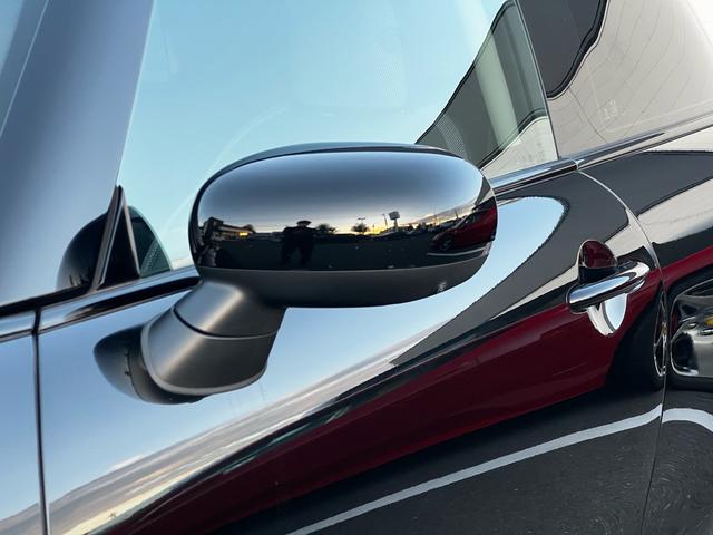 MINI クーパーS クラシック・トリム オプション18インチAW 1オーナー 禁煙 ドライビングアシスタント パーキングアシストアダプティブLEDヘッドライト 純正ナビ アップルカープレイ バックカメラ(35枚目)