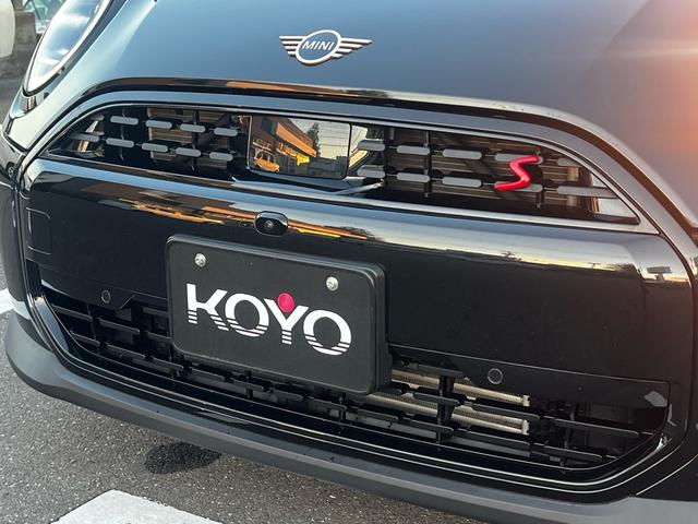 MINI クーパーS クラシック・トリム オプション18インチAW 1オーナー 禁煙 ドライビングアシスタント パーキングアシストアダプティブLEDヘッドライト 純正ナビ アップルカープレイ バックカメラ(40枚目)