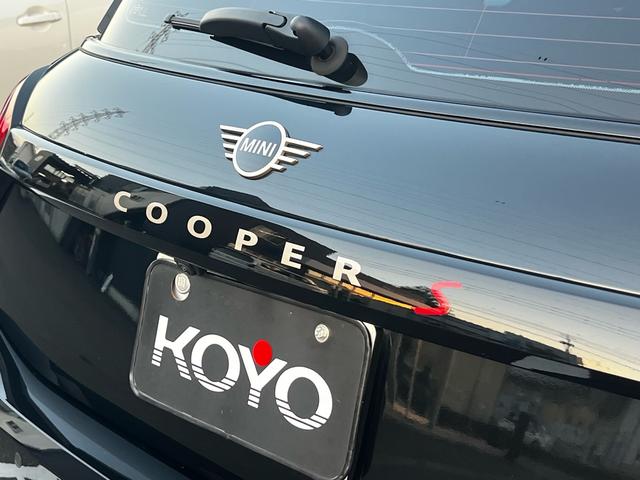 MINI クーパーS クラシック・トリム オプション18インチAW 1オーナー 禁煙 ドライビングアシスタント パーキングアシストアダプティブLEDヘッドライト 純正ナビ アップルカープレイ バックカメラ(53枚目)