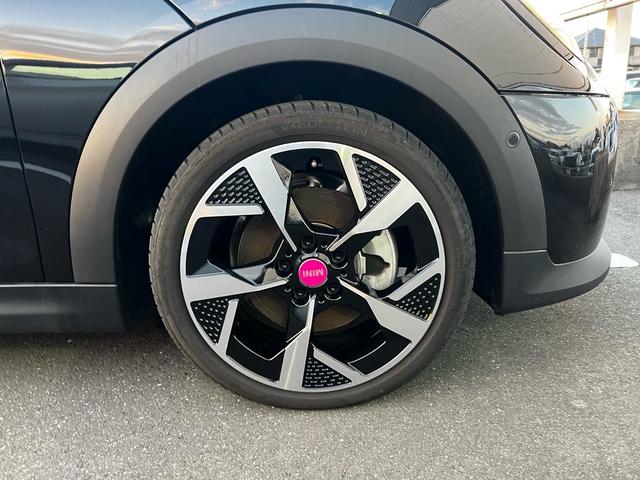 MINI クーパーS クラシック・トリム オプション18インチAW 1オーナー 禁煙 ドライビングアシスタント パーキングアシストアダプティブLEDヘッドライト 純正ナビ アップルカープレイ バックカメラ(54枚目)