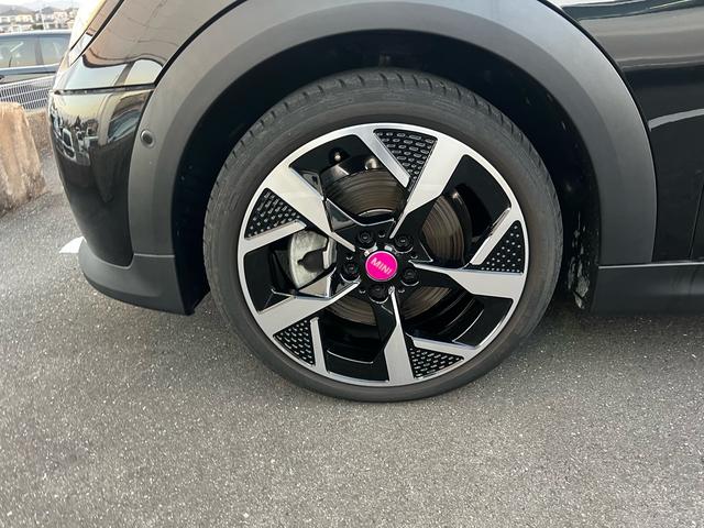 MINI クーパーS クラシック・トリム オプション18インチAW 1オーナー 禁煙 ドライビングアシスタント パーキングアシストアダプティブLEDヘッドライト 純正ナビ アップルカープレイ バックカメラ(56枚目)