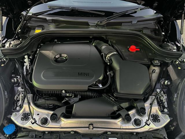 MINI クーパーS クラシック・トリム オプション18インチAW 1オーナー 禁煙 ドライビングアシスタント パーキングアシストアダプティブLEDヘッドライト 純正ナビ アップルカープレイ バックカメラ(58枚目)