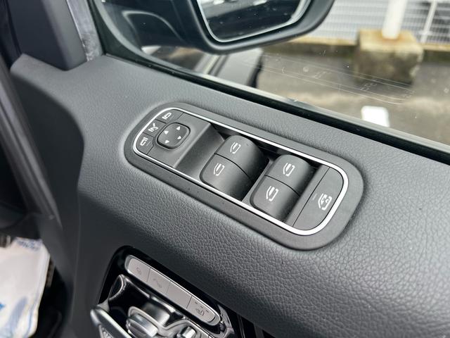 Gクラス G350d AMGライン アダプティブダンピングシステム ラグジュアリーパッケージ サンルーフ Burmesterサウンド 黒革シート レッドシートベルト カープレイ 360°カメラ 前後ドラレコ 1オーナー(6枚目)