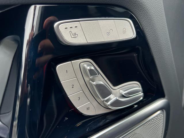 Gクラス G350d AMGライン アダプティブダンピングシステム ラグジュアリーパッケージ サンルーフ Burmesterサウンド 黒革シート レッドシートベルト カープレイ 360°カメラ 前後ドラレコ 1オーナー(24枚目)