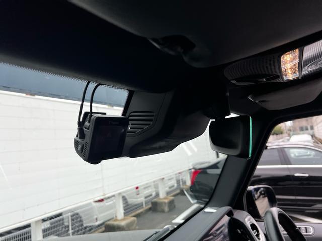 Gクラス G350d AMGライン アダプティブダンピングシステム ラグジュアリーパッケージ サンルーフ Burmesterサウンド 黒革シート レッドシートベルト カープレイ 360°カメラ 前後ドラレコ 1オーナー(31枚目)