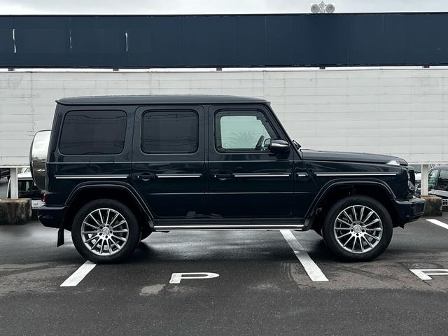 Gクラス G350d AMGライン アダプティブダンピングシステム ラグジュアリーパッケージ サンルーフ Burmesterサウンド 黒革シート レッドシートベルト カープレイ 360°カメラ 前後ドラレコ 1オーナー(64枚目)