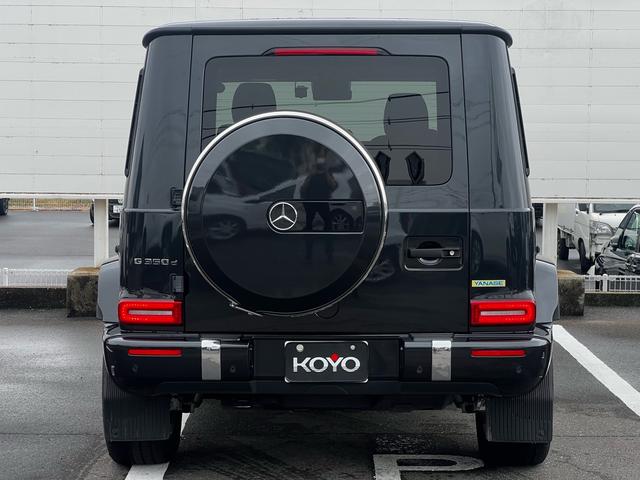 Gクラス G350d AMGライン アダプティブダンピングシステム ラグジュアリーパッケージ サンルーフ Burmesterサウンド 黒革シート レッドシートベルト カープレイ 360°カメラ 前後ドラレコ 1オーナー(70枚目)