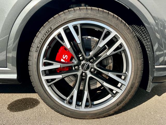 SQ5スポーツバック ベースグレード ライティング&ブラックスタイリング&ラグジュアリーパッケージ MMIexperiencepro パノラマサンルーフ AudiSport21インチAW レッドキャリパー 1オーナー 禁煙車 現行型(25枚目)