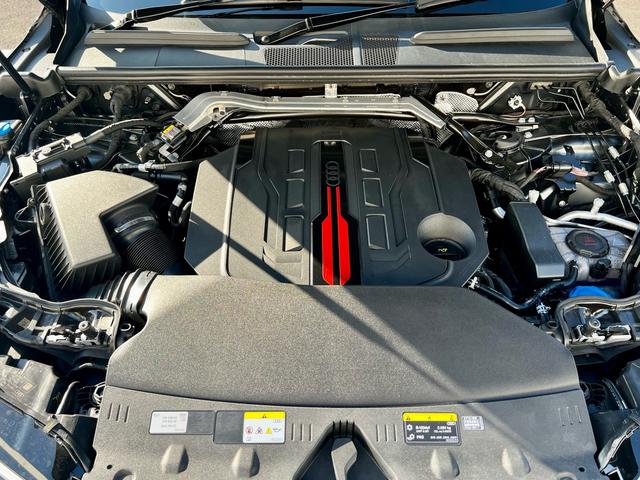 SQ5スポーツバック ベースグレード ライティング&ブラックスタイリング&ラグジュアリーパッケージ MMIexperiencepro パノラマサンルーフ AudiSport21インチAW レッドキャリパー 1オーナー 禁煙車 現行型(76枚目)