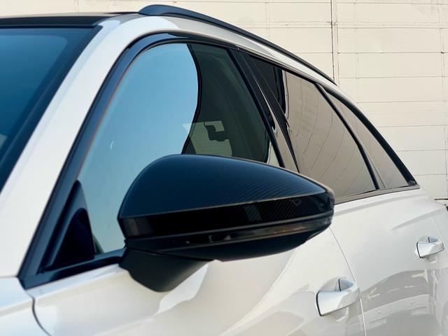 RS6アバント ベースグレード エアサスペンション(5名) アメ鍛22インチAW アクラポビッチマフラー カーボンミラー セラミックブレーキ リミッター305 MOP245 RSスポエキ グロスカーボンRSエクステリア 1オーナー(11枚目)