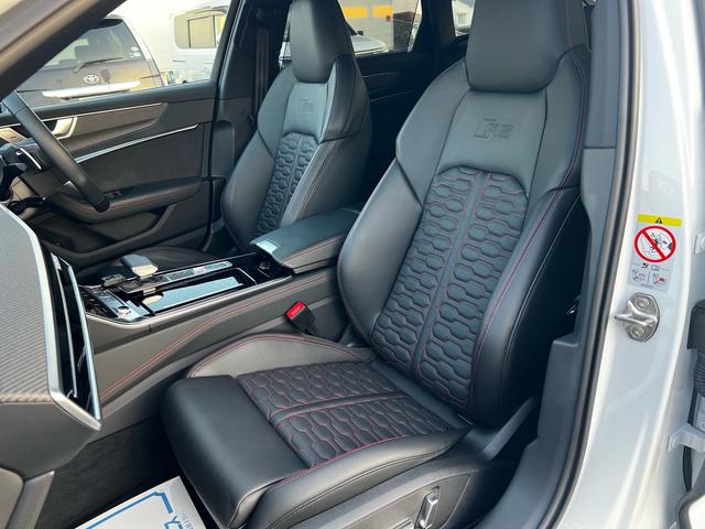 RS6アバント ベースグレード エアサスペンション(5名) アメ鍛22インチAW アクラポビッチマフラー カーボンミラー セラミックブレーキ リミッター305 MOP245 RSスポエキ グロスカーボンRSエクステリア 1オーナー(67枚目)