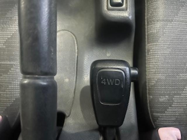 キャリイトラック ダンプ　４ｗＤ・エアコン有・パワステ有（13枚目）