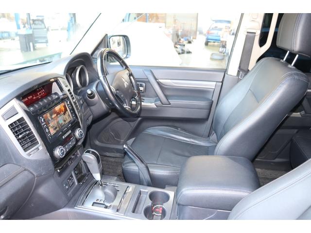 パジェロ ファイナルエディション　７００台限定・ロックフォードサウンド・黒革シート・シートヒーター（3枚目）