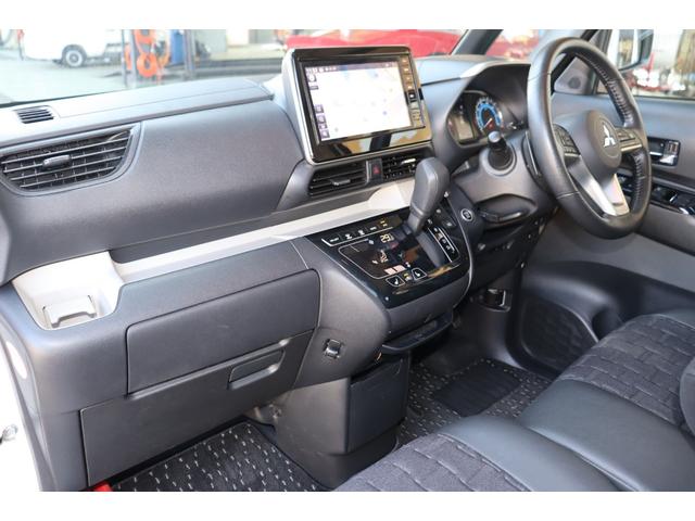 デリカミニ Ｔ　プレミアム　４ＷＤ・９インチナビＴＶ・全方位カメラ・ブルーツゥース・ＬＥＤヘットライト・ＥＴＣ（9枚目）