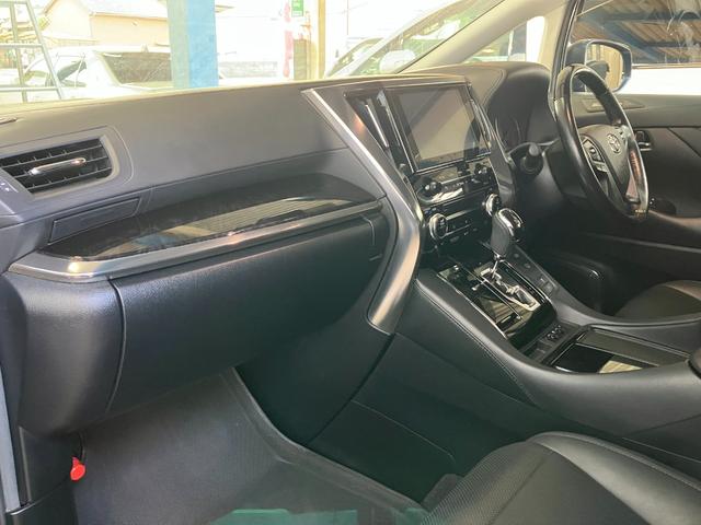 アルファード ２．５Ｓ　Ｃパッケージ　モデリスタフルエアロ　１２．１ｉｎリアモニター　ＥＴＣ　ＬＥＤライト　ナビ　バックモニター　Ｂｌｕｅｔｏｏｔｈ　スマートキー　電動リアゲート　シートヒーター　両側パワースライドドア　７人乗り（21枚目）