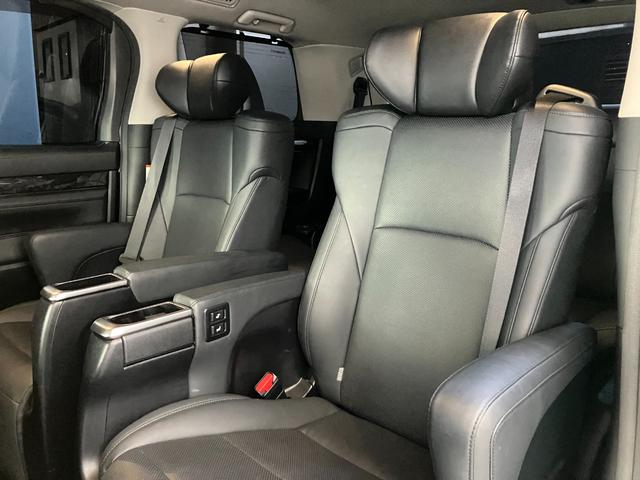 アルファード ２．５Ｓ　Ｃパッケージ　モデリスタフルエアロ　１２．１ｉｎリアモニター　ＥＴＣ　ＬＥＤライト　ナビ　バックモニター　Ｂｌｕｅｔｏｏｔｈ　スマートキー　電動リアゲート　シートヒーター　両側パワースライドドア　７人乗り（23枚目）