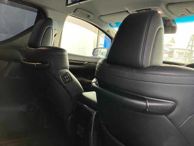 アルファード ２．５Ｓ　Ｃパッケージ　モデリスタフルエアロ　１２．１ｉｎリアモニター　ＥＴＣ　ＬＥＤライト　ナビ　バックモニター　Ｂｌｕｅｔｏｏｔｈ　スマートキー　電動リアゲート　シートヒーター　両側パワースライドドア　７人乗り（32枚目）