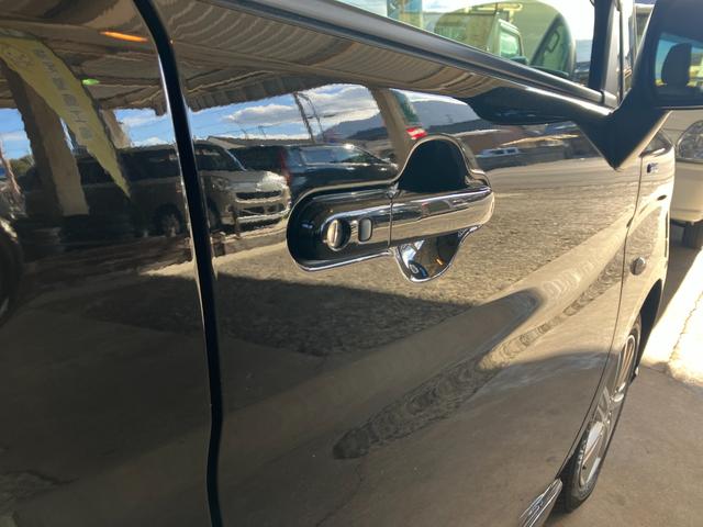 ソリオ ハイブリッドＭＸ　スズキセーフティサポート　８インチナビ　ＴＶ　パワースライドドア　スマートキー　シートヒーター　Ｂｌｕｅｔｏｏｔｈ　衝突被害軽減システム　アイドリングストップ　ＥＴＣ　プッシュスタート　スマートキー（10枚目）