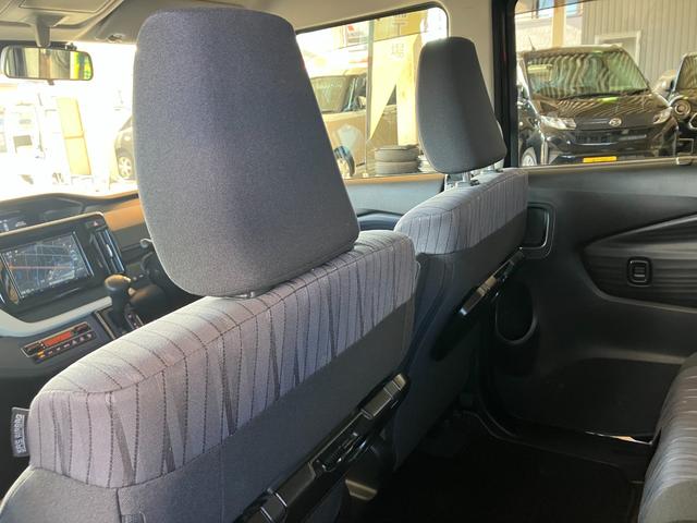 ソリオ ハイブリッドＭＸ　スズキセーフティサポート　８インチナビ　ＴＶ　パワースライドドア　スマートキー　シートヒーター　Ｂｌｕｅｔｏｏｔｈ　衝突被害軽減システム　アイドリングストップ　ＥＴＣ　プッシュスタート　スマートキー（24枚目）