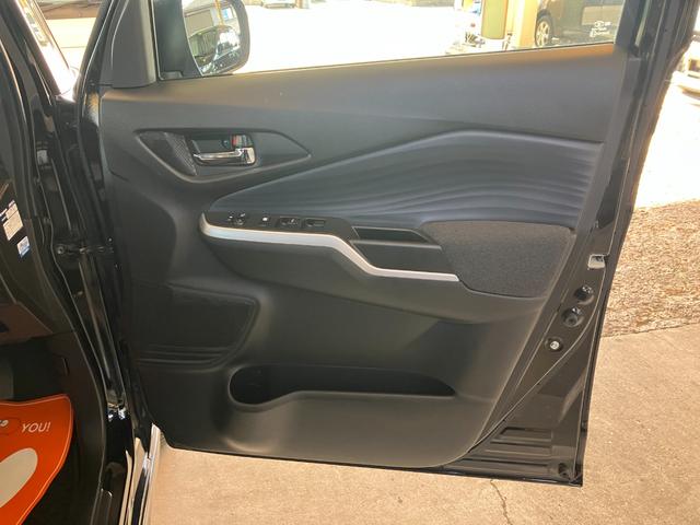 ソリオ ハイブリッドＭＸ　スズキセーフティサポート　８インチナビ　ＴＶ　パワースライドドア　スマートキー　シートヒーター　Ｂｌｕｅｔｏｏｔｈ　衝突被害軽減システム　アイドリングストップ　ＥＴＣ　プッシュスタート　スマートキー（28枚目）