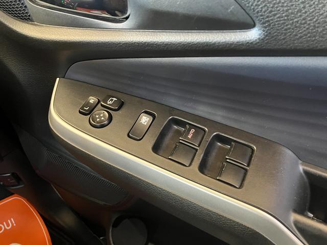 ソリオ ハイブリッドＭＸ　スズキセーフティサポート　８インチナビ　ＴＶ　パワースライドドア　スマートキー　シートヒーター　Ｂｌｕｅｔｏｏｔｈ　衝突被害軽減システム　アイドリングストップ　ＥＴＣ　プッシュスタート　スマートキー（32枚目）