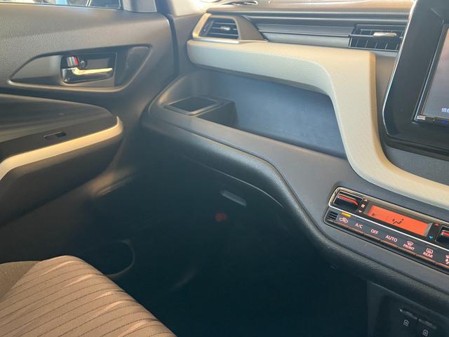 ソリオ ハイブリッドＭＸ　スズキセーフティサポート　８インチナビ　ＴＶ　パワースライドドア　スマートキー　シートヒーター　Ｂｌｕｅｔｏｏｔｈ　衝突被害軽減システム　アイドリングストップ　ＥＴＣ　プッシュスタート　スマートキー（45枚目）