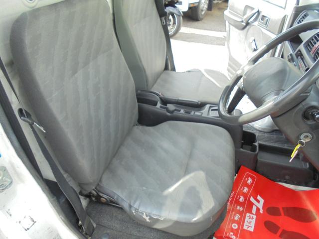 キャリイトラック KCエアコン・パワステ エアコン パワステ オートマ パートタイム4WD 3方開き ETC付 エンジン交換済25,000Km物 プラグ DLI新品 荷台マット(11枚目)