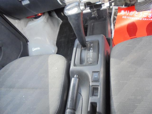 キャリイトラック KCエアコン・パワステ エアコン パワステ オートマ パートタイム4WD 3方開き ETC付 エンジン交換済25,000Km物 プラグ DLI新品 荷台マット(16枚目)