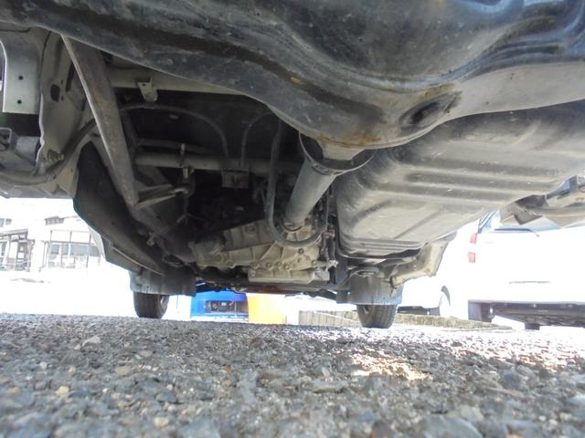 キャリイトラック KCエアコン・パワステ エアコン パワステ オートマ パートタイム4WD 3方開き ETC付 エンジン交換済25,000Km物 プラグ DLI新品 荷台マット(18枚目)