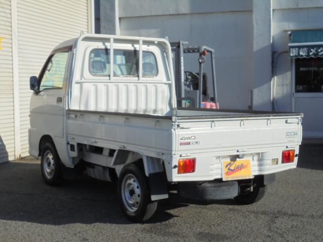 ハイゼットトラック クライマー　４ＷＤ　５速　エアコン付き　３方開き（6枚目）