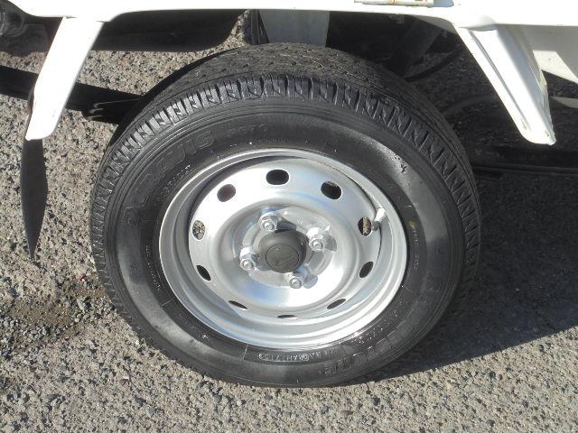 ハイゼットトラック クライマー　４ＷＤ　５速　エアコン付き　３方開き（9枚目）