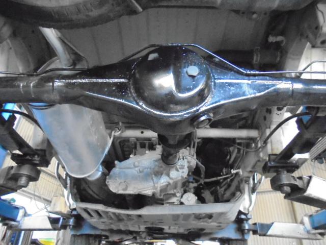 ハイゼットトラック クライマー　４ＷＤ　５速　エアコン付き　３方開き（18枚目）