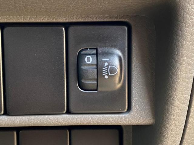 PA 横滑り防止装置/エアバッグ 運転席/エアバッグ 助手席/衝突安全ボディ/MTモード付き/パワーステアリング/オートライト/禁煙車/マニュアルエアコン/UVカットガラス/最大積載量350kg(18枚目)