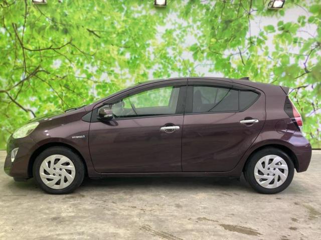 アクア Sスタイルブラック 新品タイヤ/保証書/社外 SDナビ/衝突安全装置/車線逸脱防止支援システム/パーキングアシスト バックガイド/ETC/EBD付ABS/横滑り防止装置/アイドリングストップ/フルセグTV ワンオーナー(2枚目)