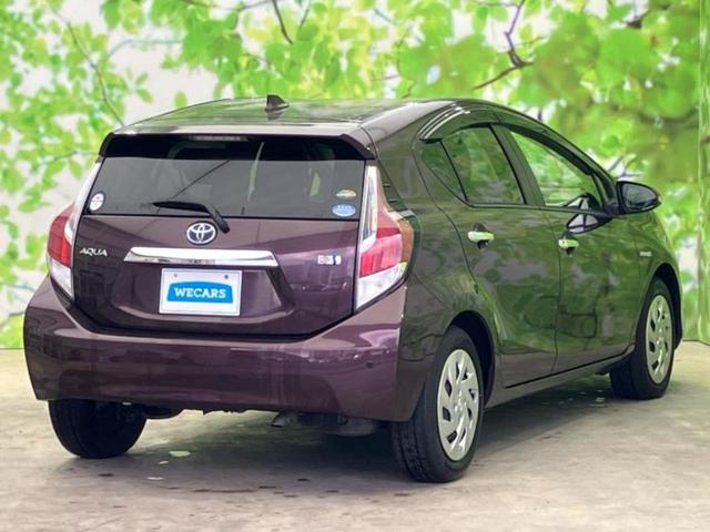 アクア Sスタイルブラック 新品タイヤ/保証書/社外 SDナビ/衝突安全装置/車線逸脱防止支援システム/パーキングアシスト バックガイド/ETC/EBD付ABS/横滑り防止装置/アイドリングストップ/フルセグTV ワンオーナー(3枚目)