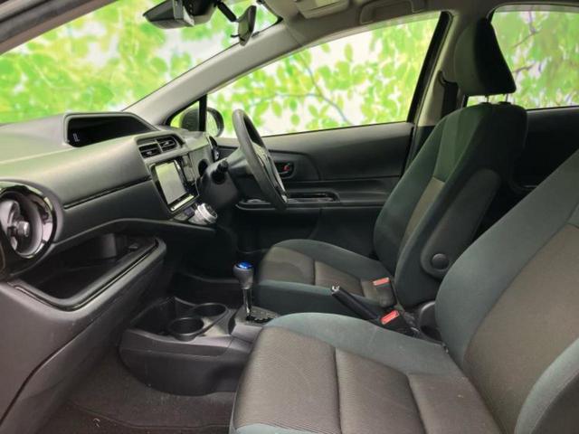 アクア Sスタイルブラック 新品タイヤ/保証書/社外 SDナビ/衝突安全装置/車線逸脱防止支援システム/パーキングアシスト バックガイド/ETC/EBD付ABS/横滑り防止装置/アイドリングストップ/フルセグTV ワンオーナー(6枚目)