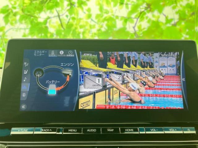 クラウンハイブリッド ＲＳアドバンス　新品タイヤ／サンルーフ／純正エアロ／純正　１１．６インチ　ＳＤナビ／衝突安全装置／シートヒーター／車線逸脱防止支援システム／シート　フルレザー／ヘッドランプ　ＬＥＤ／Ｂｌｕｅｔｏｏｔｈ接続／ＥＴＣ（12枚目）