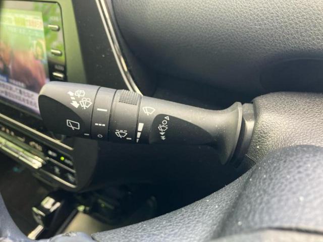 プリウス Sツーリングセレクションブラックエディション 保証書/ディスプレイオーディオ+ナビ8インチ/衝突安全装置/シートヒーター/パノラミックビューモニター/車線逸脱防止支援システム/シート 合皮/ヘッドランプ LED/Bluetooth接続 禁煙車(17枚目)