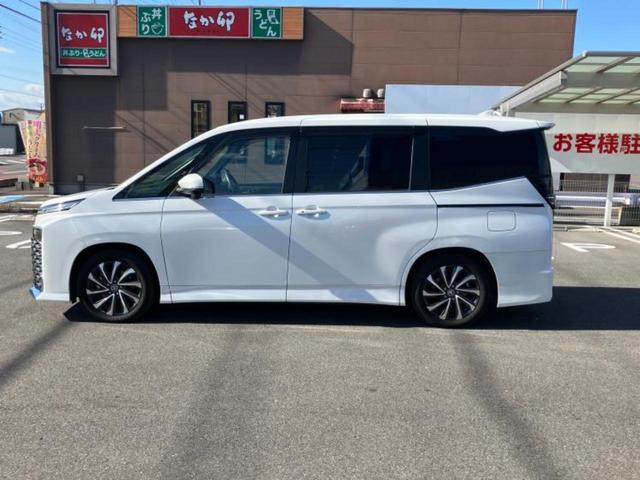 ヴォクシー S-Z 保証書/衝突安全装置/両側電動スライドドア/シートヒーター/車線逸脱防止支援システム/シート ハーフレザー/電動バックドア/ドライブレコーダー 社外/ヘッドランプ LED/Bluetooth接続 TV(2枚目)