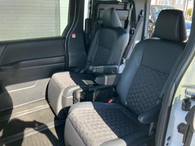 ヴォクシー S-Z 保証書/衝突安全装置/両側電動スライドドア/シートヒーター/車線逸脱防止支援システム/シート ハーフレザー/電動バックドア/ドライブレコーダー 社外/ヘッドランプ LED/Bluetooth接続 TV(6枚目)