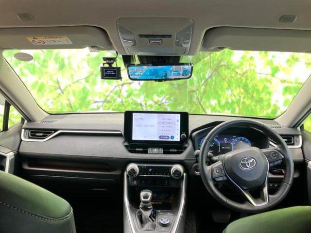 RAV4 4WDハイブリッドG 純正エアロ/保証書/ディスプレイオーディオ+ナビ/デジタルインナーミラー/トヨタセーフティセンス/シートエアコン/パノラミックビューモニター/車線逸脱防止支援システム/シート 合皮 全周囲カメラ(4枚目)