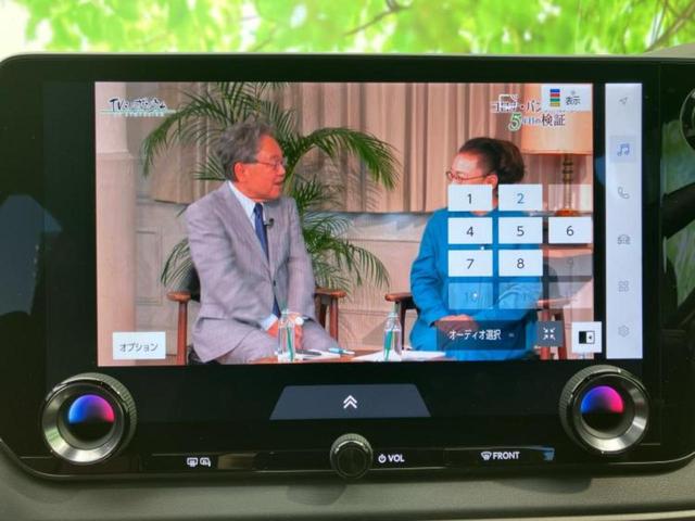 ＲＸ ４ＷＤ　ＲＸ３５０Ｆスポーツ　パノラマルーフ／保証書／ディスプレイオーディオ＋ナビ１４インチ／デジタルインナーミラー／衝突安全装置／シートヒーター／全方位モニター／車線逸脱防止支援システム／シート　フルレザー　革シート　サンルーフ（12枚目）