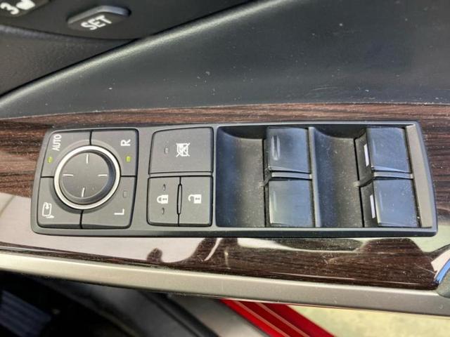 IS IS300hバージョンL 新品タイヤ/保証書/純正 SDナビ/シートヒーター/シート フルレザー/ヘッドランプ HID/Bluetooth接続/ETC/EBD付ABS/横滑り防止装置/クルーズコントロール/バックモニター(33枚目)