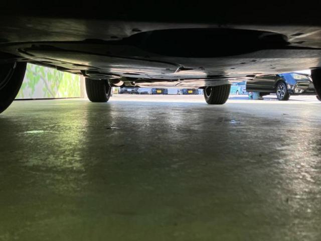 RAV4 4WDハイブリッドアドベンチャー パノラマルーフ/保証書/ディスプレイオーディオ+ナビ10.5インチ/衝突安全装置/エアーシート 前席/車線逸脱防止支援システム/シート 合皮/ヘッドランプ LED/Bluetooth接続 サンルーフ(39枚目)