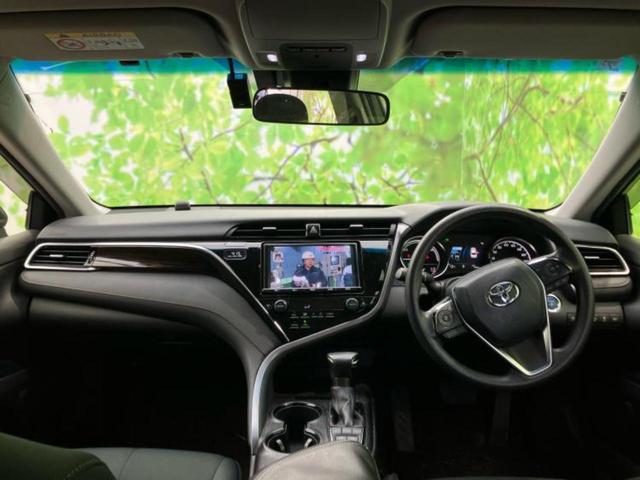 カムリ Ｘ　新品タイヤ／保証書／純正　９インチ　ＳＤナビ／衝突安全装置／車線逸脱防止支援システム／ヘッドランプ　ＬＥＤ／Ｂｌｕｅｔｏｏｔｈ接続／ＨＤＭＩ接続／ＥＴＣ／ＥＢＤ付ＡＢＳ／横滑り防止装置　バックカメラ（4枚目）