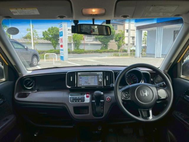 Ｎ－ＯＮＥ プレミアムツアラー２トーンカラースタイル　純正　ＳＤナビ／ドライブレコーダー　社外／ヘッドランプ　ＨＩＤ／ＥＴＣ／ＥＢＤ付ＡＢＳ／横滑り防止装置／アイドリングストップ／バックモニター／ターボ／エアバッグ　運転席／エアバッグ　助手席　ドラレコ（4枚目）