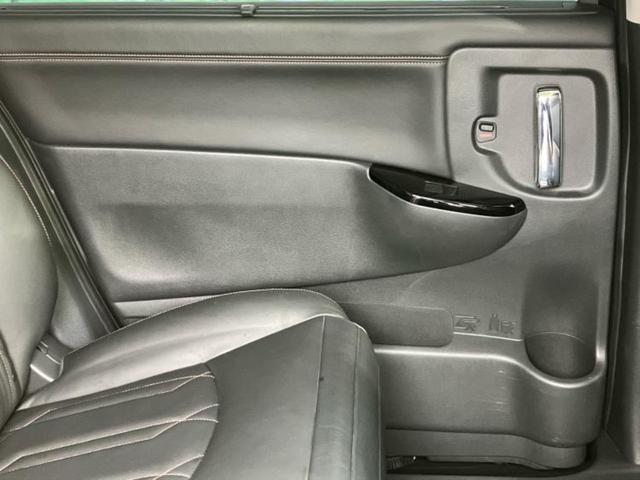 エルグランド ハイウェイスタープレミアムアーバンクロム 純正 10インチ SDナビ/フリップダウンモニター/インテリジェントルームミラー/エマージェンシーブレーキ/両側電動スライドドア/シートヒーター/アラウンドビューモニター/シート フルレザー 革シート(25枚目)