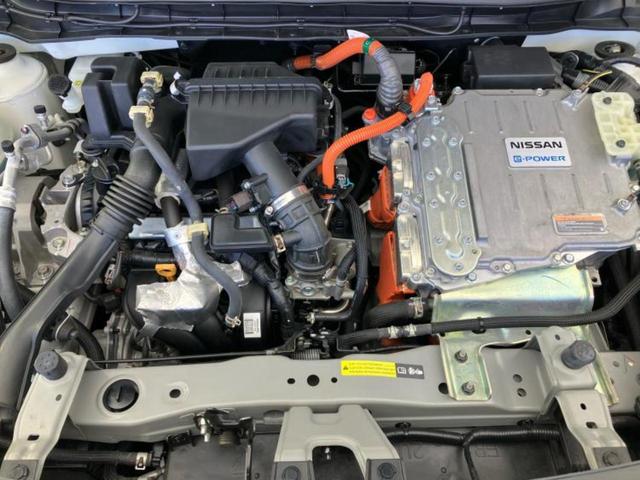 キックス Ｘ　純正　ＳＤナビ／インテリジェントルームミラー／衝突安全装置／アラウンドビューモニター／車線逸脱防止支援システム／シート　ハーフレザー／プロパイロット／ドライブレコーダー　純正／ヘッドランプ　ＬＥＤ（58枚目）