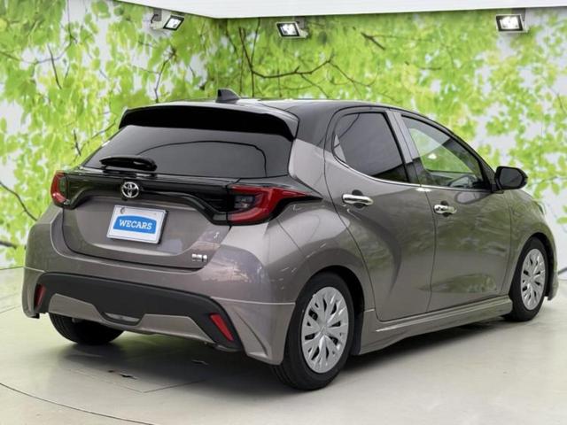 ヤリス ハイブリッドZ 純正エアロ/保証書/ディスプレイオーディオ8インチ/衝突安全装置/シートヒーター 前席/パノラミックビューモニター/車線逸脱防止支援システム/ヘッドランプ LED/ETC 衝突被害軽減システム(3枚目)